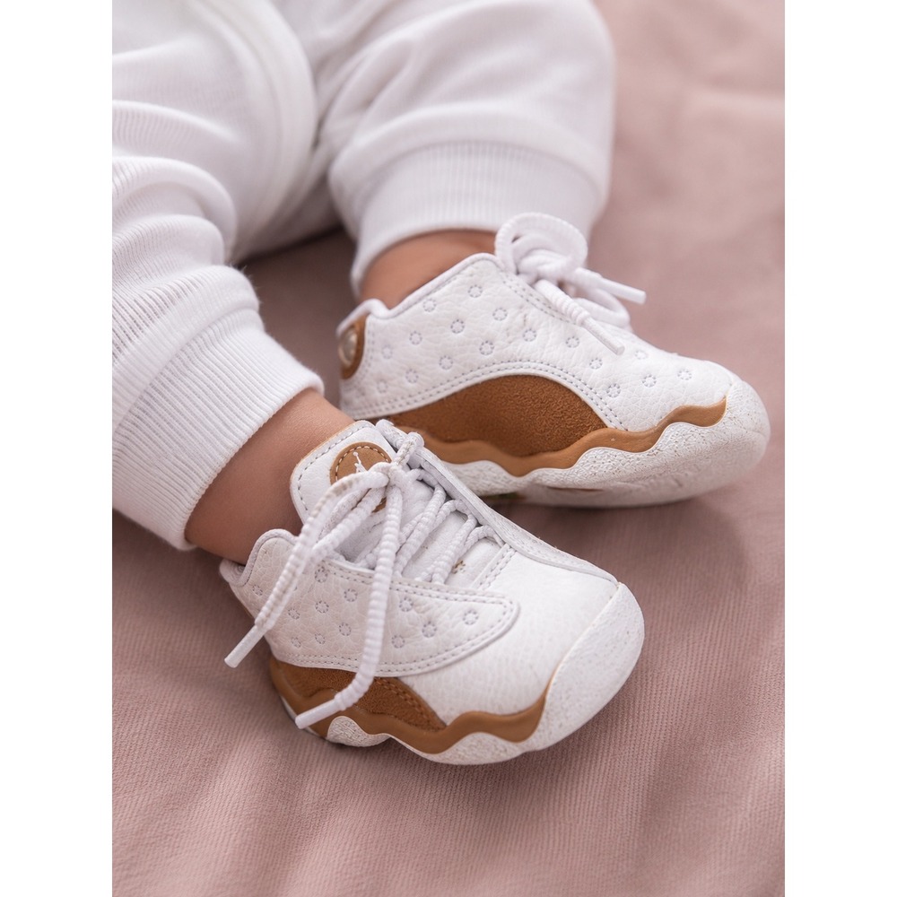 Jordan 13 Retro Wheat Toddler Size 4C White Good Holographic Logo